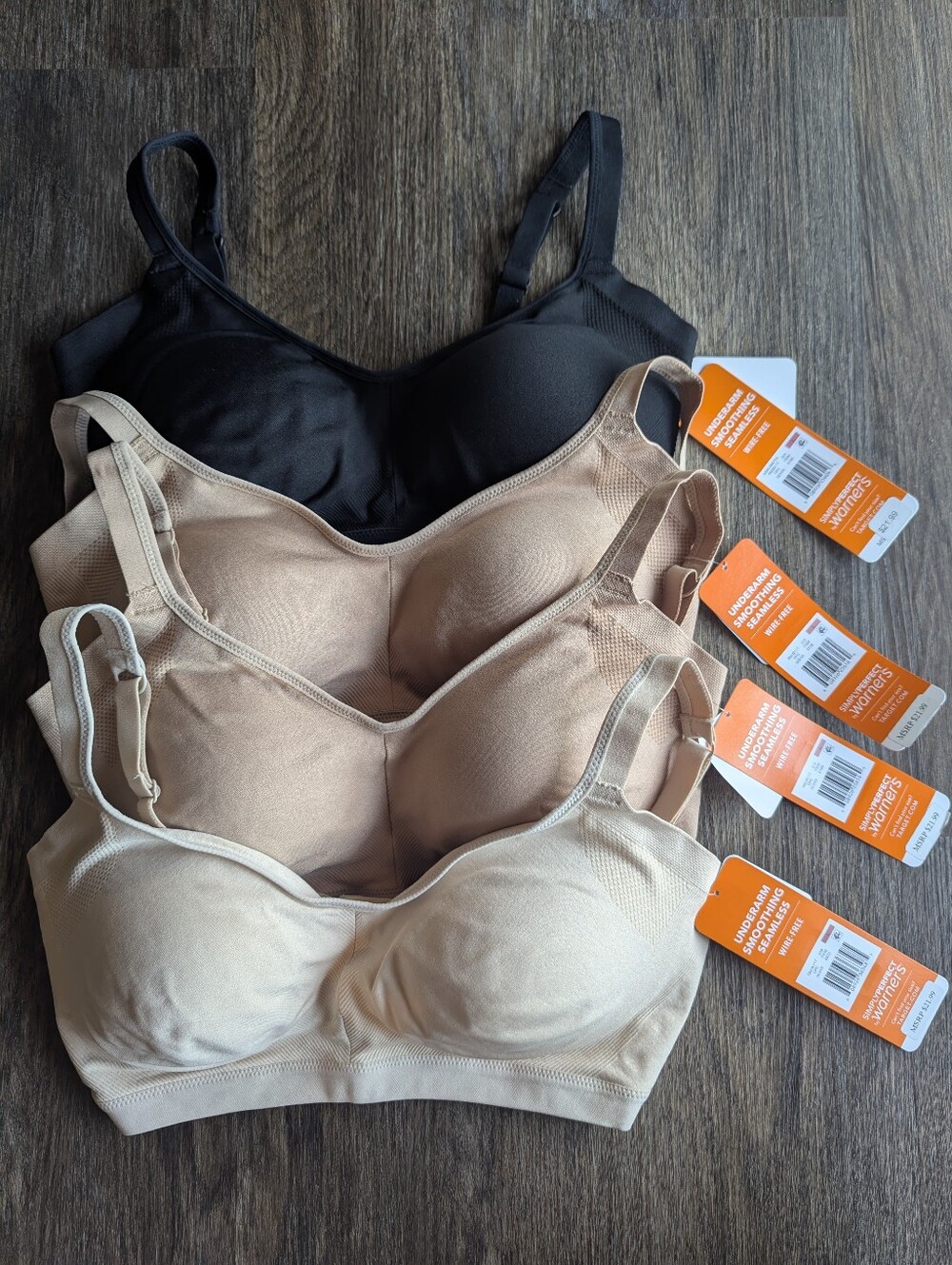 Simply Perfect By Warner's Wireless Seamless Bras in Black and Nude Tones (4 Ct)